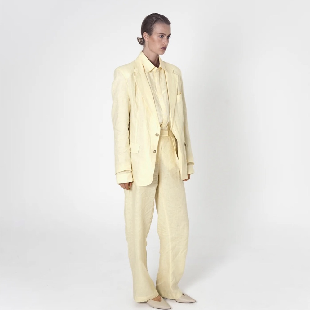 Relaxed Wide-Leg Linen Pants in Pale Yellow